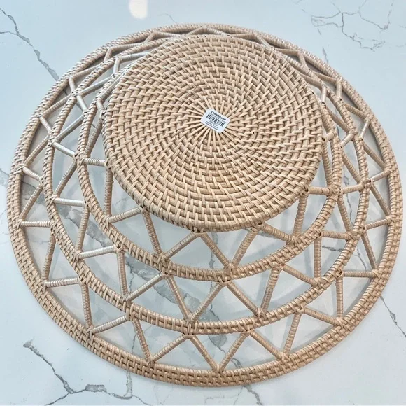 18” Crate & Barrel Crete Large Woven Rattan Basket Fruit Decor